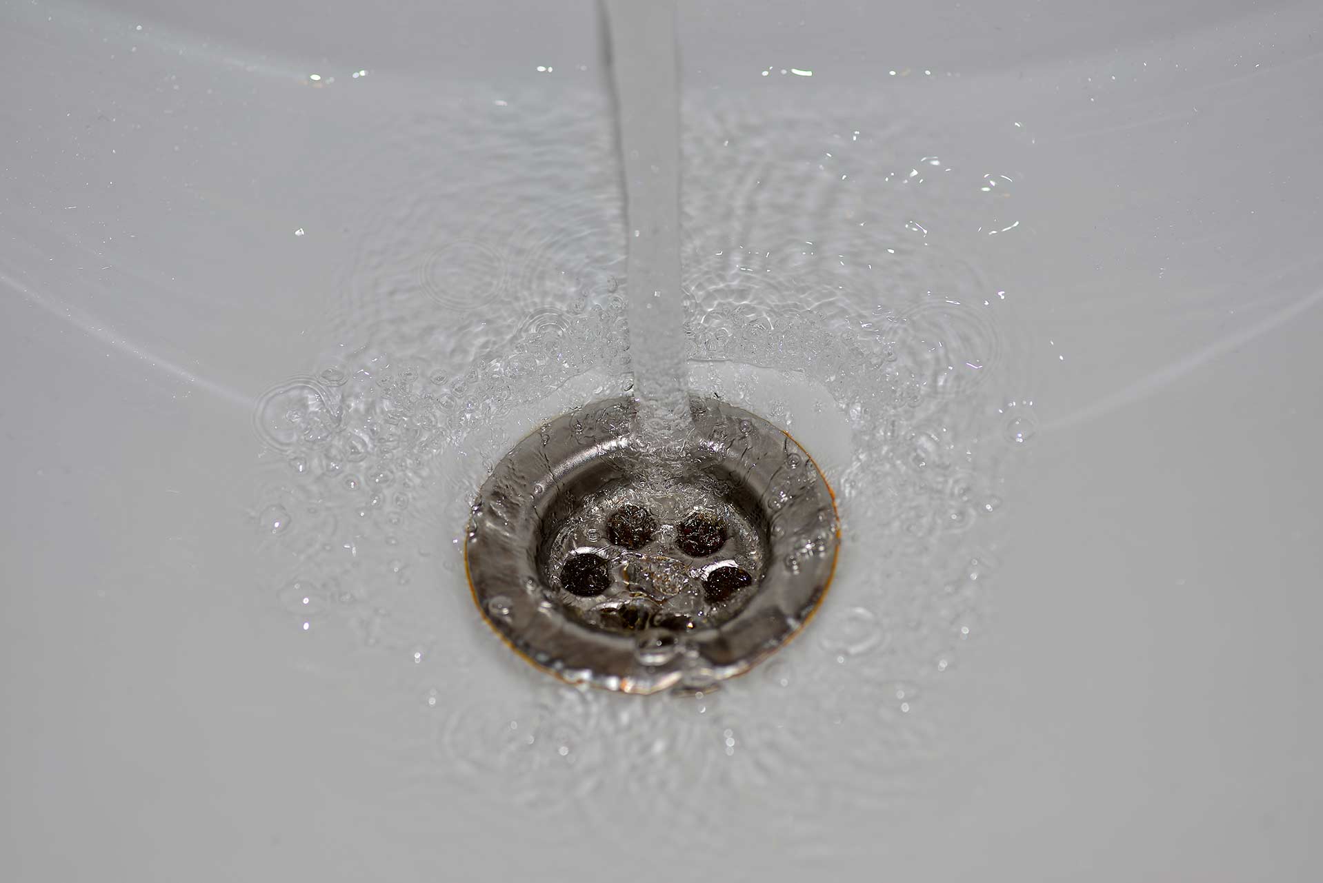 A2B Drains provides services to unblock blocked sinks and drains for properties in South Bank.